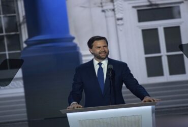 فانس: ترامب يعتزم استخدام حق النقض ضد تشريع الحظر الفيدرالي على الإجهاض
